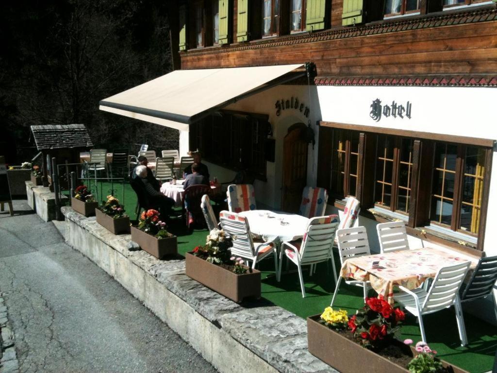 Hotel Stalden Lutschental ภายนอก รูปภาพ
