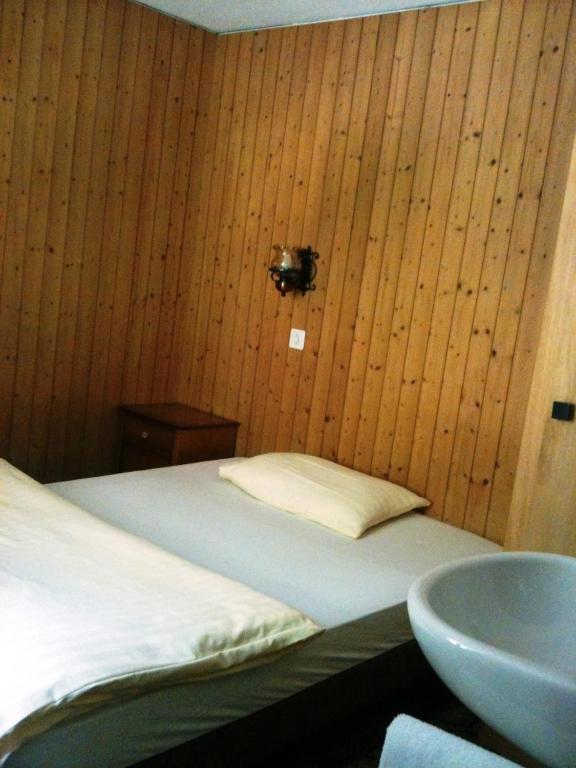 Hotel Stalden Lutschental ห้อง รูปภาพ